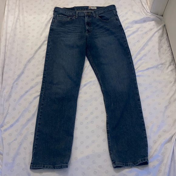 Men’s Wrangler Relaxed Fit Premium Quality Levi Jeans - Picture 1 of 14